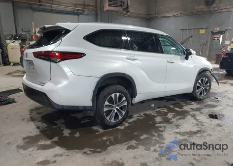 2022 Toyota Highlander Xle из США, поврежденный, VIN 5TDGZRBH1NS205858